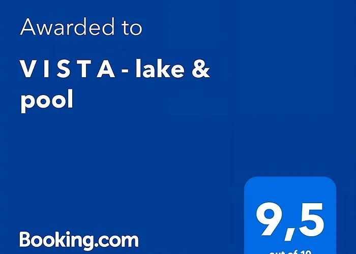 Vista - Lake & Pool